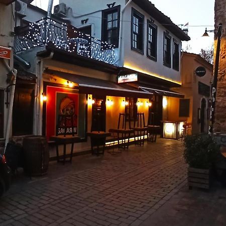 Gagarin Pub & Hotel Анталья Экстерьер фото